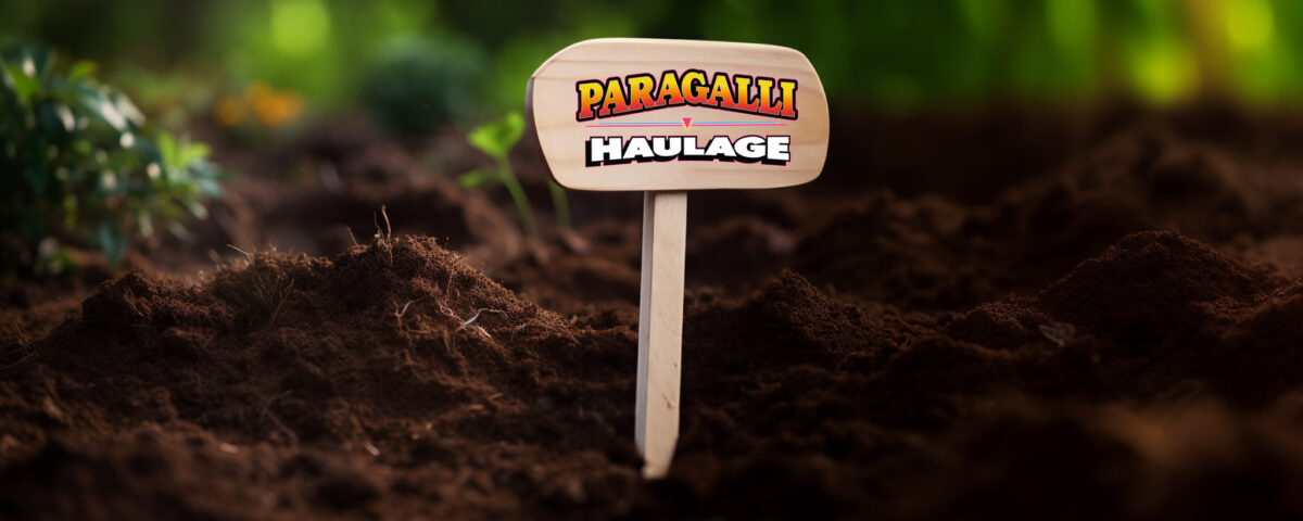 Topsoil with paragalli Haulage logo - Landscape supplies and haulage Paragalli Haulage Canberra and NSW