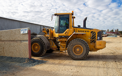 Yard loader - Paragalli Haulage Canberra and NSW