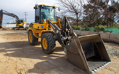 Little yard loader - Paragalli Haulage Canberra and NSW